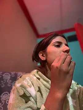 Snapshot of DiyAsingHh chatting on February 8, 2025, 4:25 am DiyAsingHh online show from February 8, 2025, 4:25 am