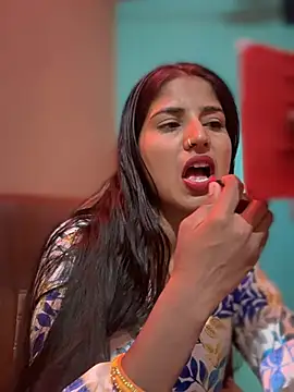 Snapshot of DiyAsingHh chatting on March 18, 2025, 6:46 am DiyAsingHh online show from March 18, 2025, 6:46 am