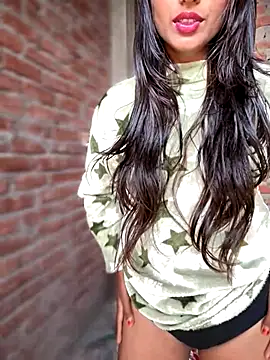 Snapshot of DiyAsingHh chatting on December 5, 2025, 3:26 am DiyAsingHh online show from December 5, 2025, 3:26 am