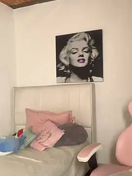 Snapshot of playsecrets chatting on January 11, 2025, 4:25 pm playsecrets online show from January 11, 2025, 4:25 pm