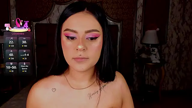 SoffiQueen online show from December 5, 2025, 2:25 pm