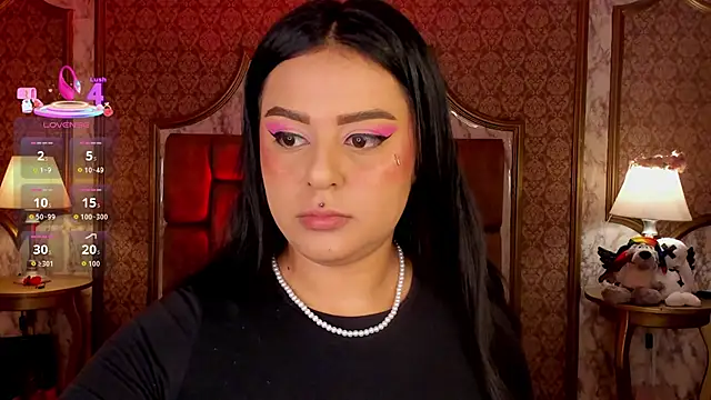 SoffiQueen online show from January 15, 2026, 1:37 pm