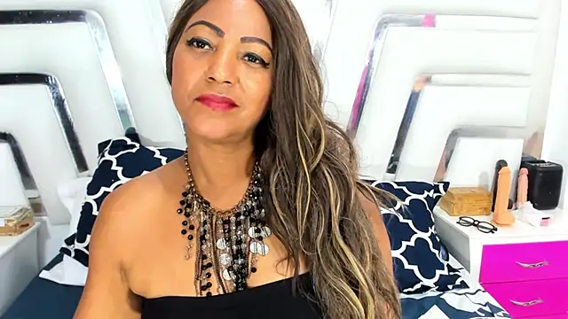 Snapshot of SaraaJhons chatting on March 7, 2025, 11:49 pm SaraaJhons online show from March 7, 2025, 11:49 pm