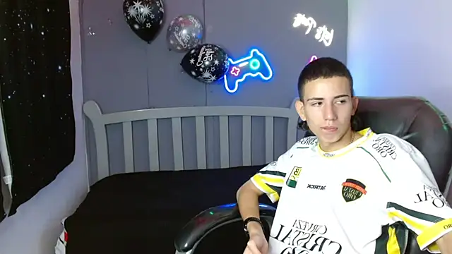 JackSwan18 online show from January 7, 2025, 12:31 pm