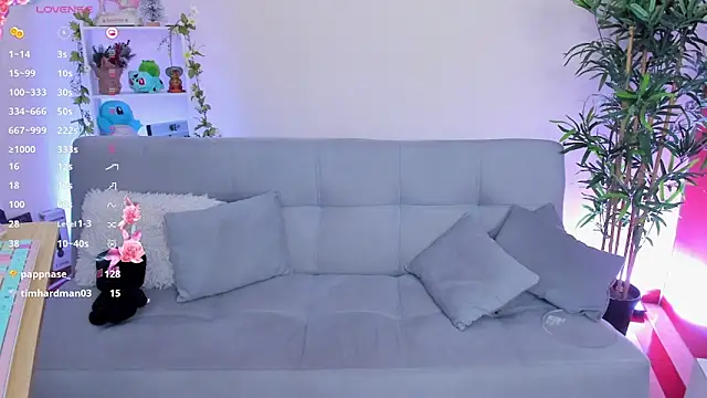 natty romanof 18 online show from February 7, 2025, 3:41 pm