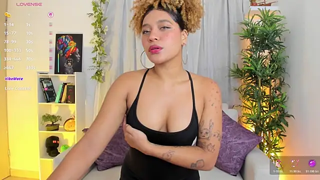 Snapshot of natty_romanof_18 chatting on July 8, 2026, 11:48 am natty romanof 18 online show from July 8, 2026, 11:48 am