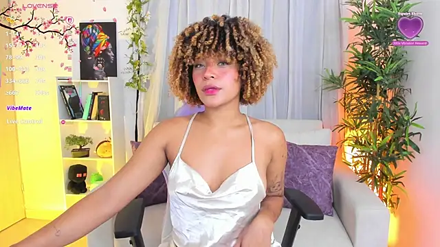 Snapshot of natty_romanof_18 chatting on July 24, 2026, 11:52 am natty romanof 18 online show from July 24, 2026, 11:52 am
