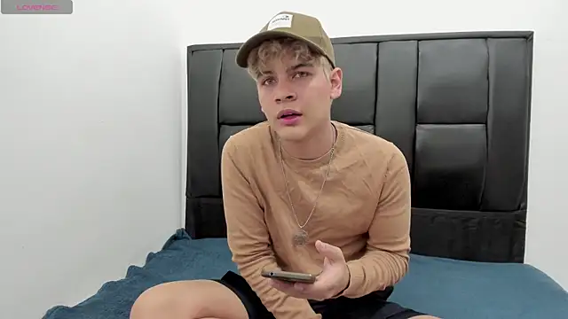 Snapshot of Javierdisousa chatting on September 10, 2025, 3:50 am Javierdisousa online show from September 10, 2025, 3:50 am