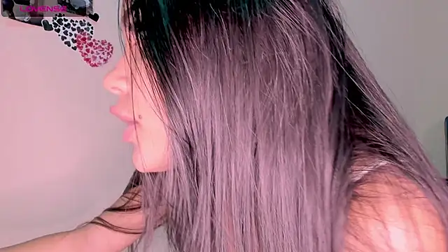 Snapshot of linda_alana chatting on January 30, 2025, 1:22 am linda alana online show from January 30, 2025, 1:22 am