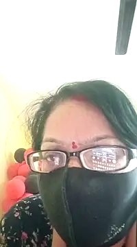 Snapshot of heenage chatting on December 8, 2024, 7:05 am heenage online show from December 8, 2024, 7:05 am