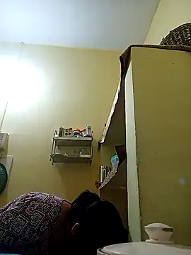 Snapshot of heenage chatting on February 12, 2025, 2:10 pm heenage online show from February 12, 2025, 2:10 pm