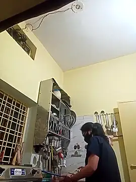 Snapshot of heenage chatting on February 15, 2025, 4:12 pm heenage online show from February 15, 2025, 4:12 pm