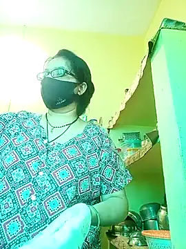 Snapshot of heenage chatting on March 18, 2025, 5:52 am heenage online show from March 18, 2025, 5:52 am