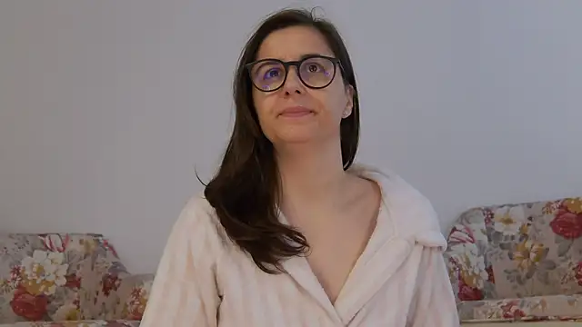 Snapshot of SophieeRain chatting on October 19, 2025, 11:11 am SophieeRain online show from October 19, 2025, 11:11 am