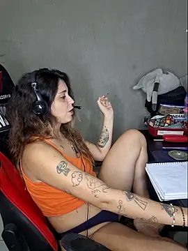 luuhcat09 online show from March 4, 2026, 1:55 am