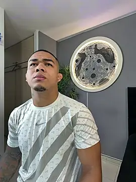 jordan mayers02 online show from May 2, 2026, 9:14 am