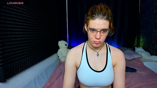 Snapshot of KIKI_Krash chatting on January 20, 2025, 10:40 am KIKI Krash online show from January 20, 2025, 10:40 am