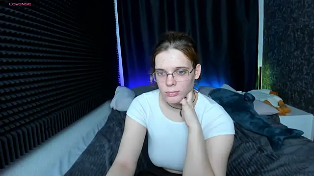 Snapshot of KIKI_Krash chatting on January 26, 2025, 6:58 pm KIKI Krash online show from January 26, 2025, 6:58 pm