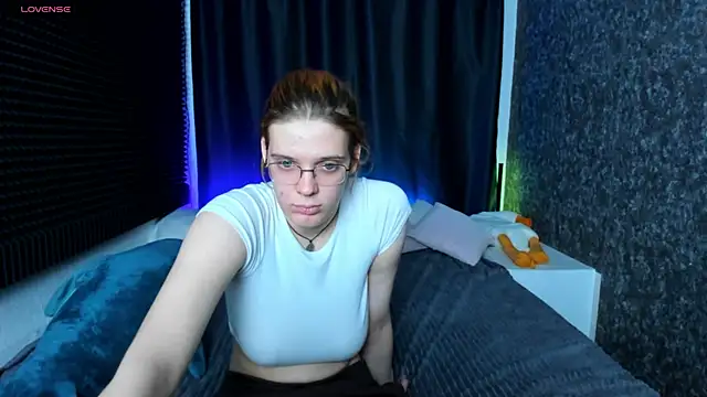 Snapshot of KIKI_Krash chatting on January 28, 2025, 1:16 pm KIKI Krash online show from January 28, 2025, 1:16 pm