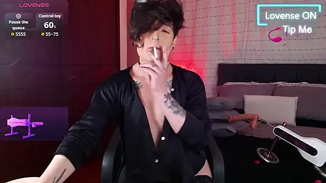 Hornymoan online show from June 1, 2026, 10:44 pm
