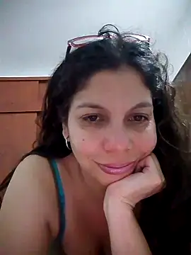 Snapshot of Carliina_Soussa chatting on March 14, 2025, 4:43 am Carliina Soussa online show from March 14, 2025, 4:43 am