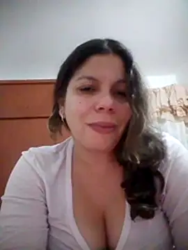 Snapshot of Carliina_Soussa chatting on October 20, 2025, 1:17 am Carliina Soussa online show from October 20, 2025, 1:17 am