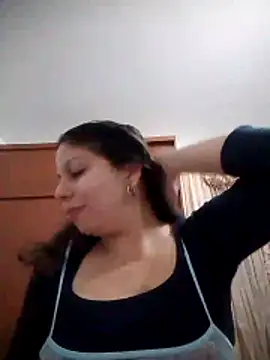 Snapshot of Carliina_Soussa chatting on November 10, 2025, 2:10 am Carliina Soussa online show from November 10, 2025, 2:10 am