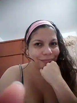 Snapshot of Carliina_Soussa chatting on November 13, 2025, 11:36 pm Carliina Soussa online show from November 13, 2025, 11:36 pm