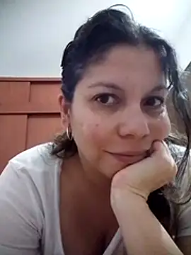 Carliina Soussa online show from April 24, 2026, 10:34 pm