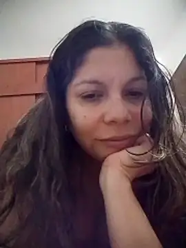 Snapshot of Carliina_Soussa chatting on May 3, 2026, 10:49 pm Carliina Soussa online show from May 3, 2026, 10:49 pm