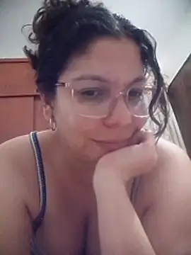 Snapshot of Carliina_Soussa chatting on May 18, 2026, 12:40 am Carliina Soussa online show from May 18, 2026, 12:40 am