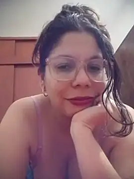Snapshot of Carliina_Soussa chatting on May 25, 2026, 1:00 am Carliina Soussa online show from May 25, 2026, 1:00 am