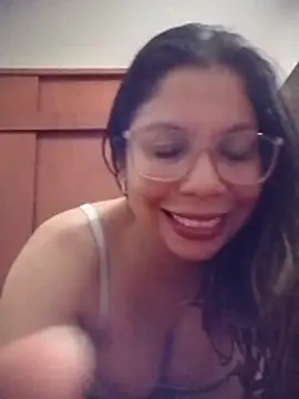 Snapshot of Carliina_Soussa chatting on May 26, 2026, 12:17 am Carliina Soussa online show from May 26, 2026, 12:17 am