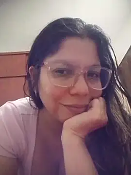 Snapshot of Carliina_Soussa chatting on May 26, 2026, 10:39 pm Carliina Soussa online show from May 26, 2026, 10:39 pm