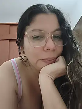 Carliina Soussa online show from July 27, 2026, 1:23 am