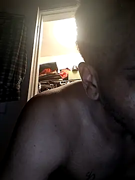 Snapshot of bigboytoy912 chatting on June 14, 2026, 2:24 am bigboytoy912 online show from June 14, 2026, 2:24 am