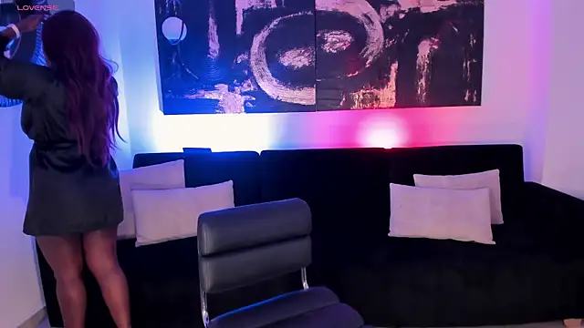 Snapshot of SavannahStorm chatting on February 4, 2025, 9:41 pm SavannahStorm online show from February 4, 2025, 9:41 pm