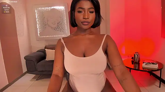 Snapshot of SavannahStorm chatting on February 15, 2025, 10:10 pm SavannahStorm online show from February 15, 2025, 10:10 pm