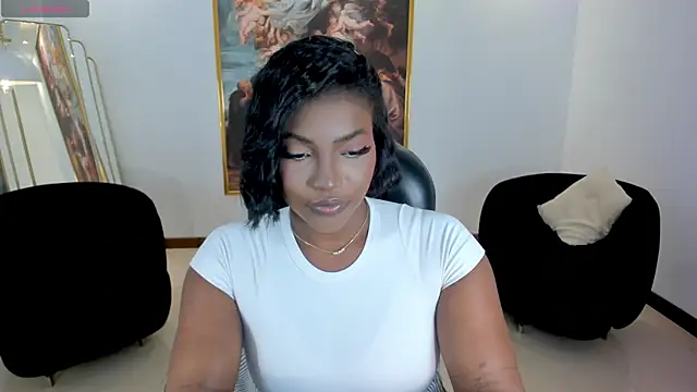 Snapshot of SavannahStorm chatting on July 25, 2026, 7:33 pm SavannahStorm online show from July 25, 2026, 7:33 pm