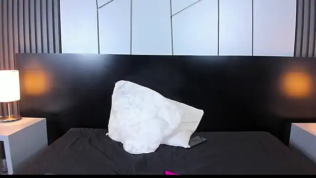 Snapshot of liz_goth chatting on February 14, 2025, 4:09 pm liz goth online show from February 14, 2025, 4:09 pm