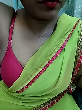 Snapshot of Cute_Kritika chatting on September 9, 2025, 4:45 am Cute Kritika online show from September 9, 2025, 4:45 am