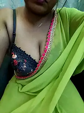 Snapshot of Cute_Kritika chatting on October 7, 2025, 4:53 am Cute Kritika online show from October 7, 2025, 4:53 am