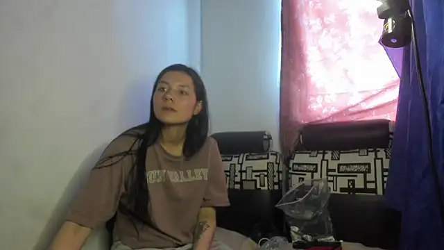 Nathaly love96 online show from June 12, 2026, 7:13 pm