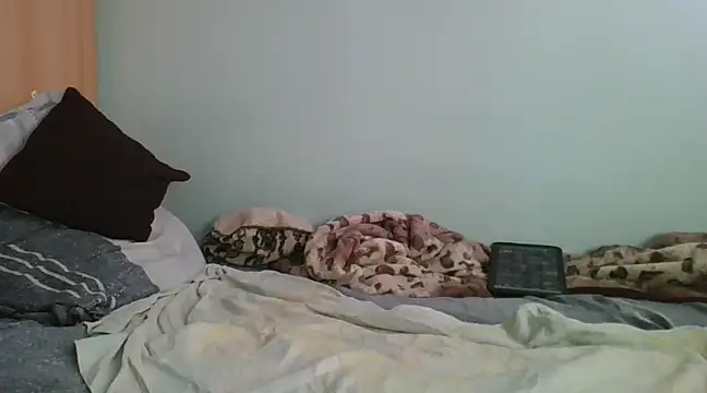 Snapshot of Horny208 chatting on March 18, 2025, 10:25 am Horny208 online show from March 18, 2025, 10:25 am