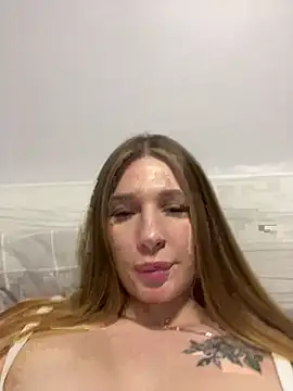 Snapshot of Tatti-Go chatting on February 13, 2025, 11:26 pm Tatti-Go online show from February 13, 2025, 11:26 pm