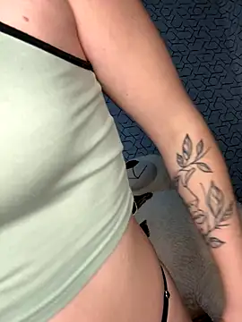 Snapshot of Tatti-Go chatting on November 21, 2025, 5:00 pm Tatti-Go online show from November 21, 2025, 5:00 pm