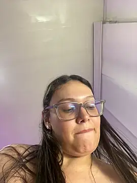 Snapshot of SofiaJoness_ chatting on March 6, 2025, 2:41 am SofiaJoness online show from March 6, 2025, 2:41 am