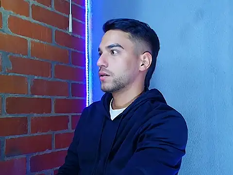 Leandro valenzuela online show from September 21, 2025, 1:07 am