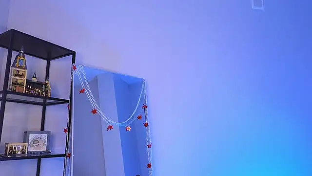 Snapshot of elfinvibes chatting on February 7, 2025, 8:22 am elfinvibes online show from February 7, 2025, 8:22 am