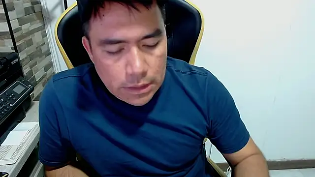 Snapshot of Jhonatan_Morales_S chatting on January 10, 2026, 12:12 am Jhonatan Morales S online show from January 10, 2026, 12:12 am